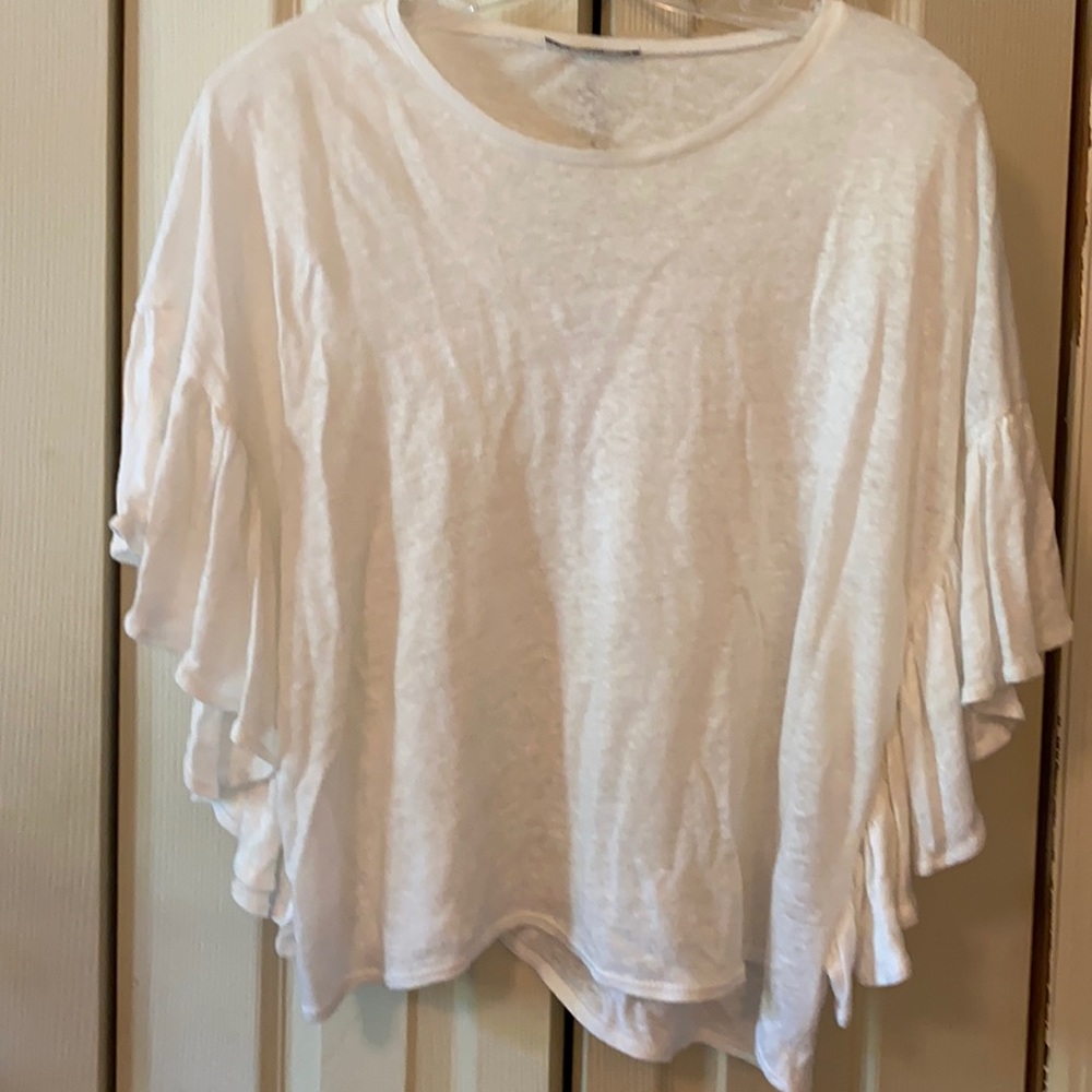 Cropped top with ruffle sleeves